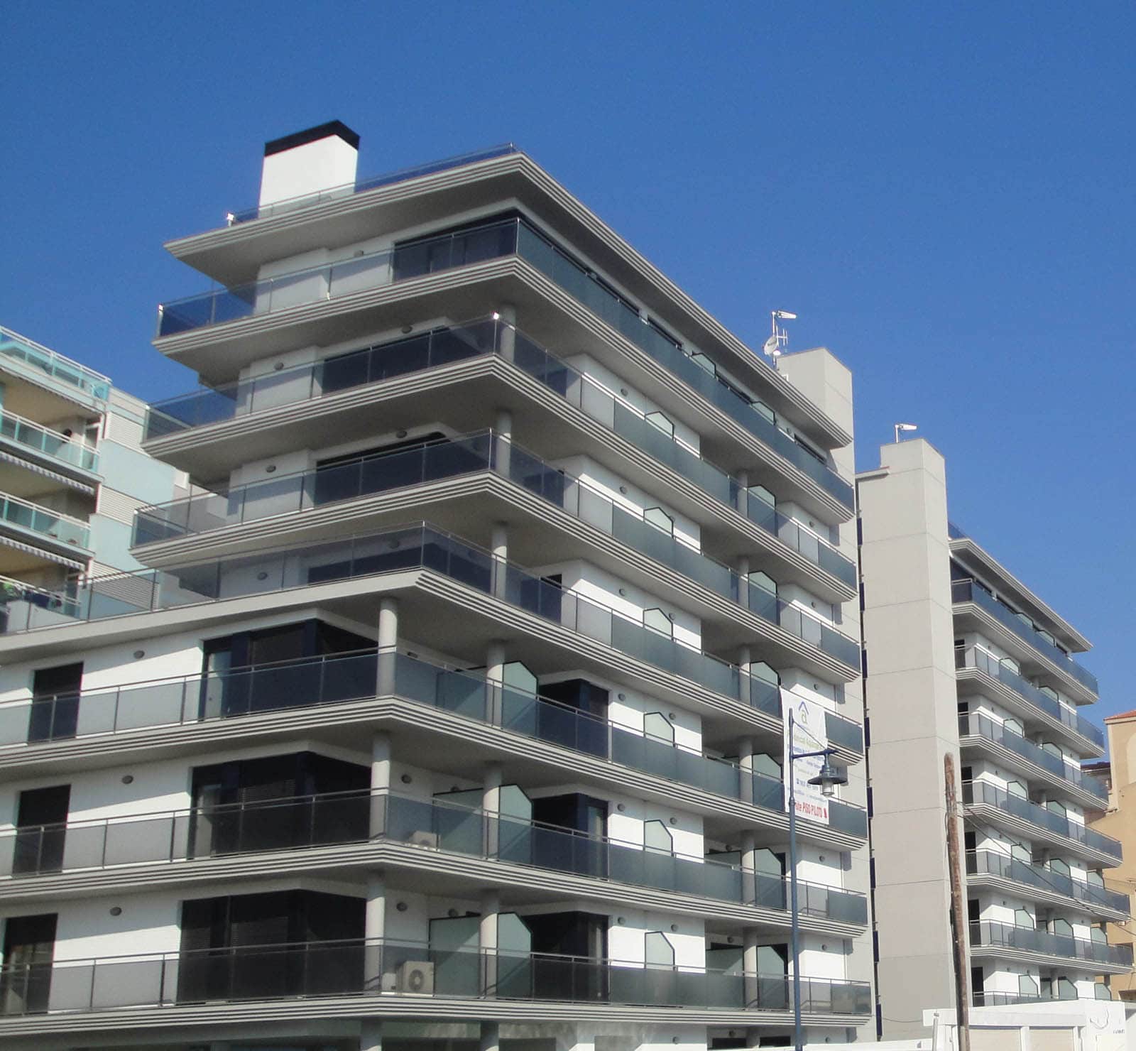 Edificio de 68 apartamentos. Peñíscola (Castellón)